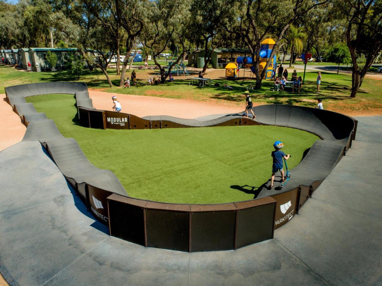 Big4 Renmark Riverfront Holiday Park Exterior foto